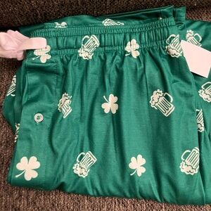 Green Shamrock Men’s Bottoms